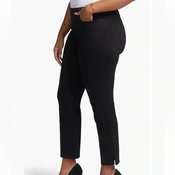 NYDJ Curves 360 Slim Straight Leg Ankle Jeans in Black Size 2P NWT - Picture 3 of 9